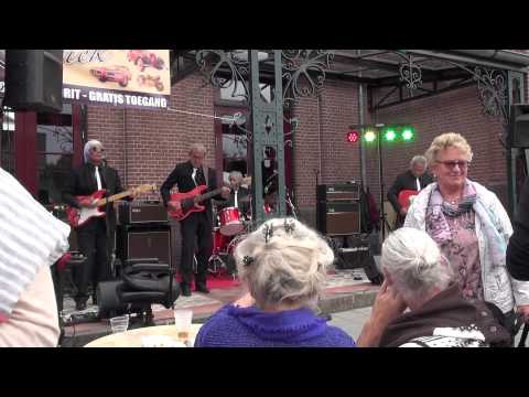 The Red Strats - Peace pipe