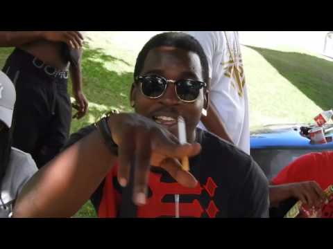 Boul, T Wiz & Atta - Sa Cook (Officiel Vidéo)