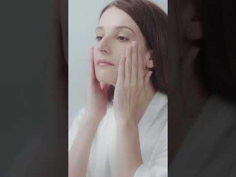 Kanebo Sensai Cellular Performance Lotion II Moist drėkinamasis veido losjonas normaliai ir sausai odai 125ml video