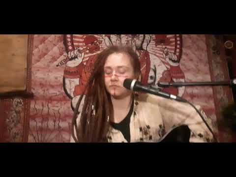 Noku Mana (curawaka) cover by Tara L