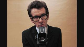 Elvis Costello - Green Shirt (Demo Version).wmv