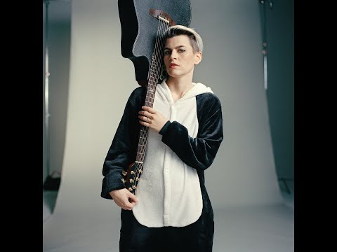Kaki King joins Vicki Genfan March 11!