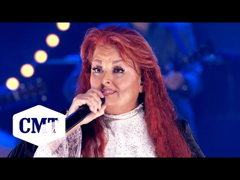 Wynonna Judd & Friends Perform "Love Can Build a Bridge" | The Judds: Love Is Alive - Final Concert