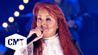 Wynonna Judd &amp; Friends Perform &quot;Love Can Build a Bridge&quot; | The Judds: Love Is Alive - Final Concert