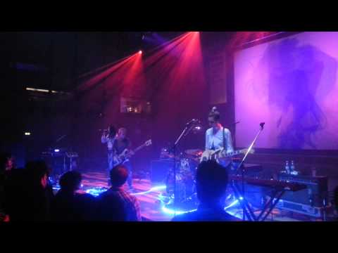 WARPAINT - Love Is To Die - live c/o pop festival 20.08.2014 Cologne