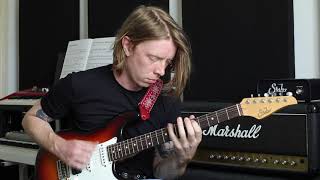 Tipatina&#39;s - Mike Stern (Guitar &amp; Bass Cover)