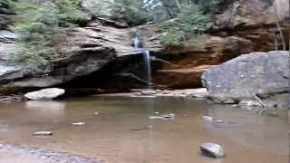 preview picture of video 'Lower Falls, Old Man's Cave, Hocking Hills State Park, Logan, Ohio 2009, Nov.'