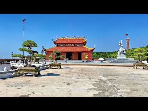 300 Km from "Bac Lieu" to "Ca Mau" to "Dat Mui" VIETNAM by Car / Part 11 / german language