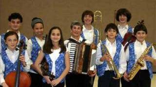 Tumbalalaika; Di Grine Kuzine