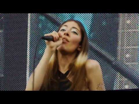 Chairlift - Ch - Ching! (live @ Prospect Park 6/22/13 Tropfest New York, new song!)