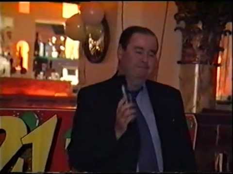 FORDSTOWNS PADDY GILLIGAN SINGING A SONG IN 2001 GREVILLE ARMS