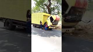 Download lagu Parodi supir truk mp3 Download lagu Parodi supir truk mp3