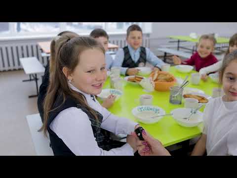 Во Владивостоке в школе № 60 модернизировали столовую и пищеблок.