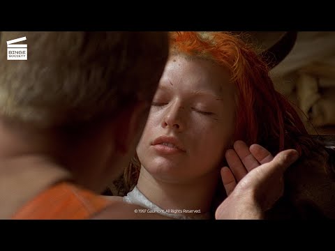 The Fifth Element: Korben & Leeloo first kiss (HD CLIP)