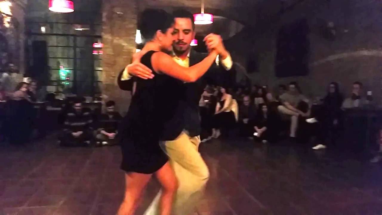 Natasha Arapé y Marcos Morinígo en la Cachivacheria Milonga - La cicatriz