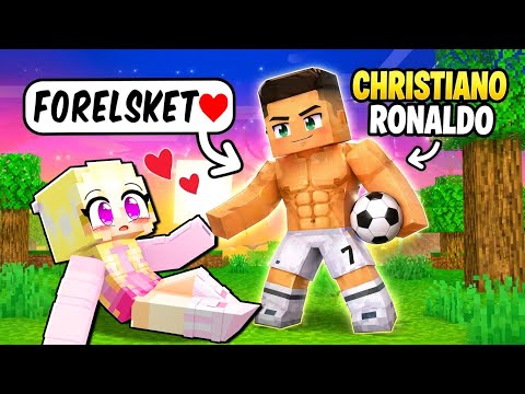 Den Populære Fodboldspiller Får Et Crush På Mig I Minecraft!
