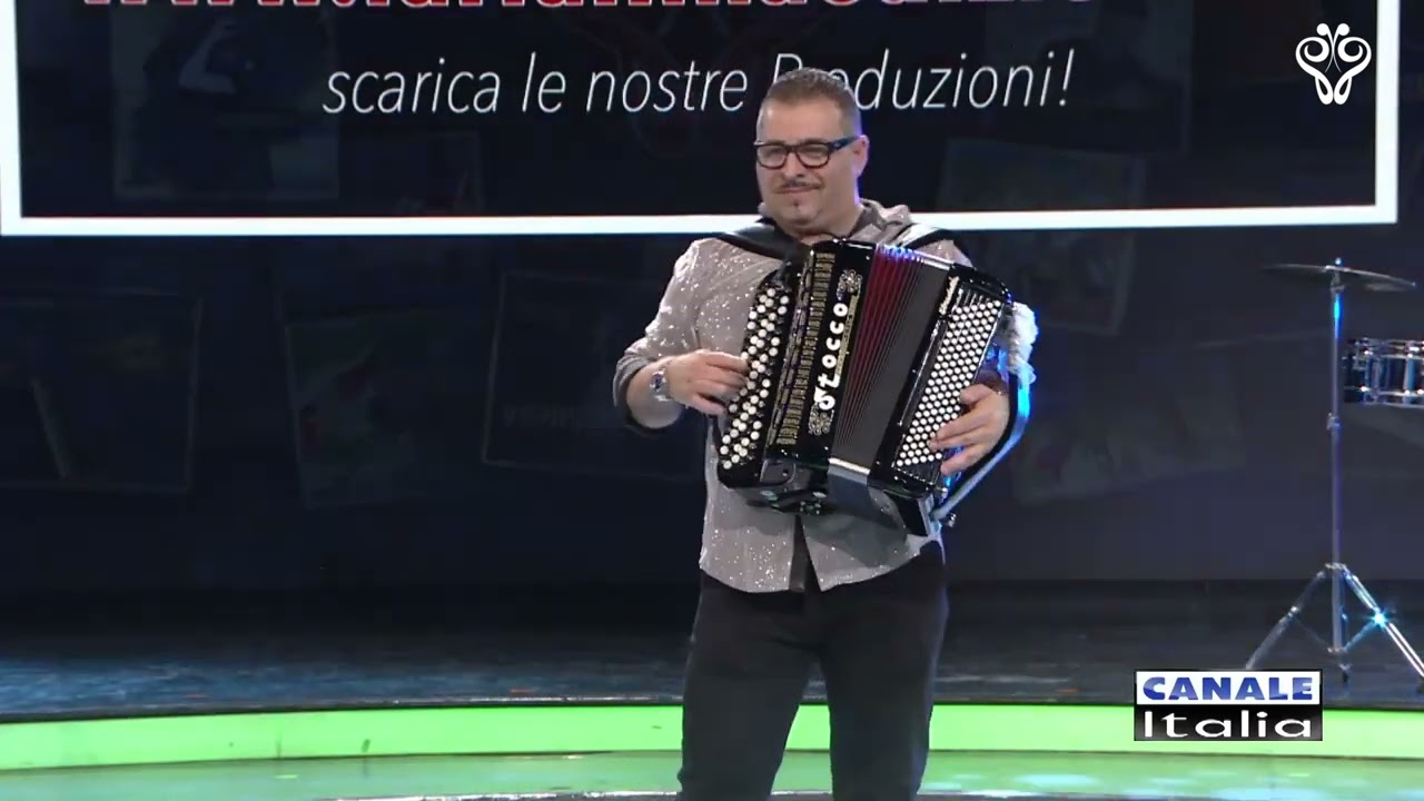 DAVIDE - Orchestra Battaini Conti - LA CONTESSA (polka) Canale Italia SPECIALE FARFALLINA in TV