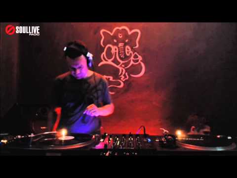 tехнический перерыв - Ruslan Shirokov & Alex Flat (soullivefm.com)