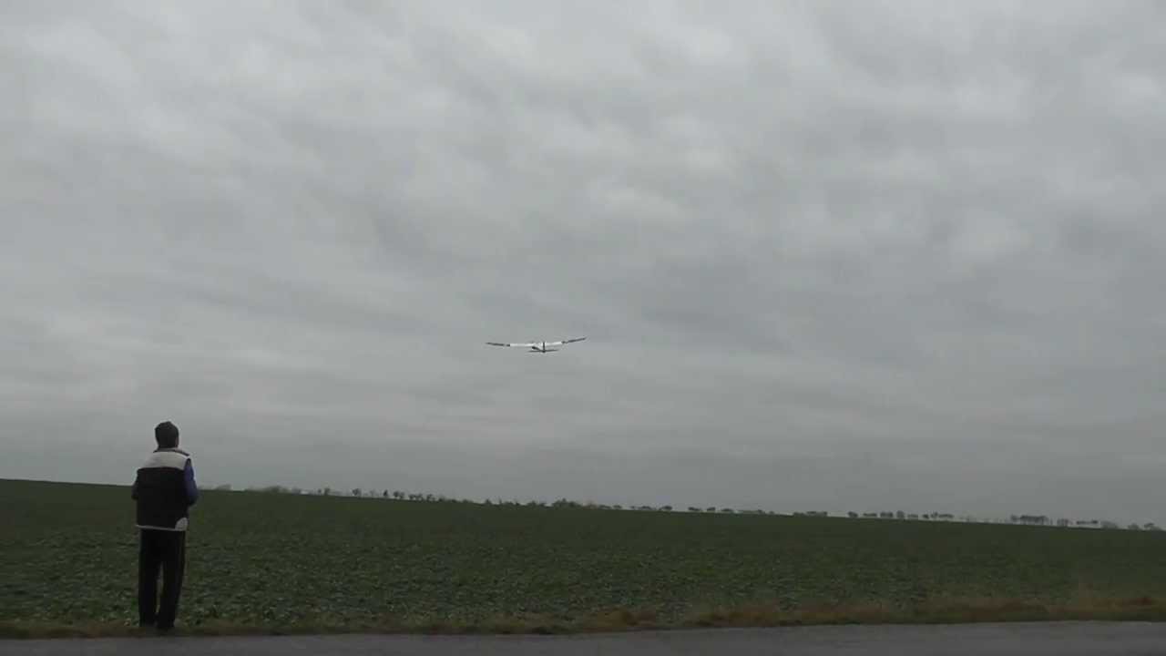 RC letadlo GAMA 2100