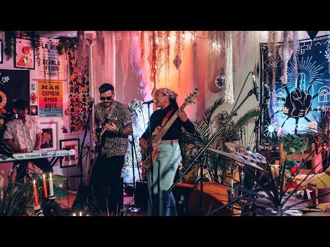 Tonina - Qué Lío (Live at Tigre Den)