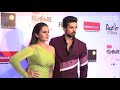 Huma Qureshi In Skintight Green Gown At Filmfare Glamour And Style Awards 2017