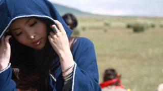 Дайчин-Танаа(Дээд Монголын дуучин)- golden bracelet.wmv