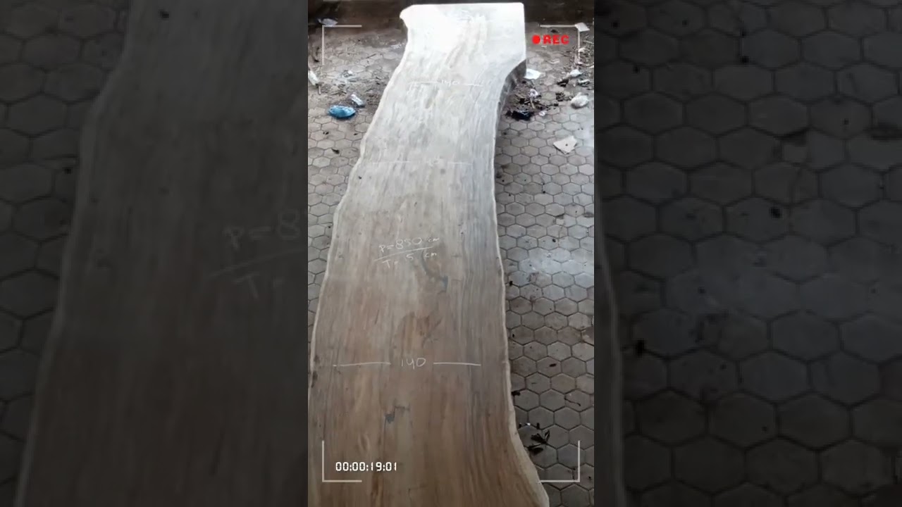 MEJA KAYU TREMBESI PANJANG 8,5 METER UTUH ALAMI TANPA SAMBUNGAN