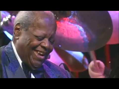 Oscar Peterson-Ulf Wakenius plays "Sweet Georgia Brown" with NHOP and Martin Drew.
