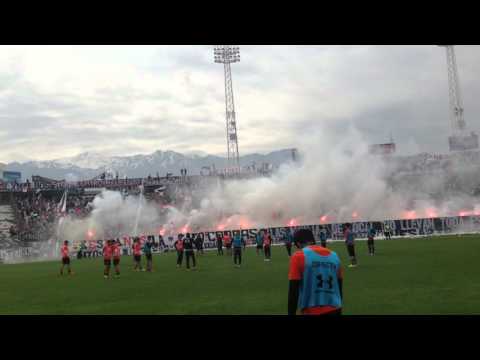 "Garra Blanca - Hay que alentar hasta la muerte" Barra: Garra Blanca • Club: Colo-Colo