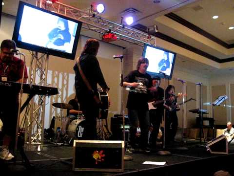 Nobody But Me performed by The Human Beinz Rock Con 2010