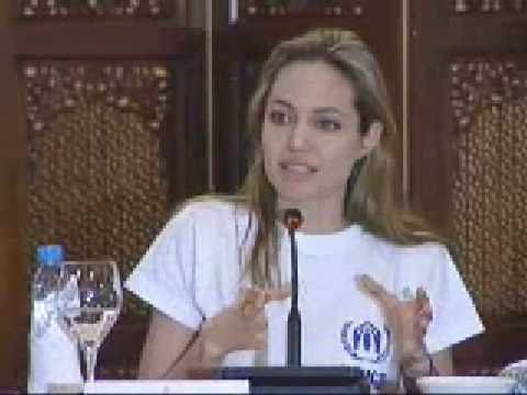 Angelina Jolie~Meet president Musharraf - ITN*{26-11-2005}