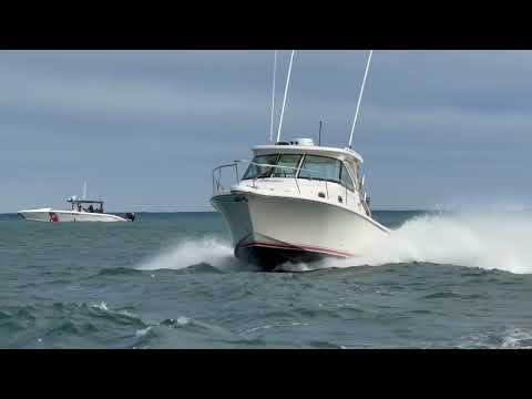 2014 Pursuit OS 315 Offshore Long Legs Video
