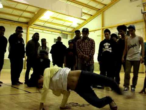 Take the Floor - Fidget Freedom vs Wondawoman (Top 16)