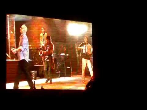 La pajarita pechiblanca - Indio Solari - Gualeguaychu 2014