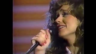 Nicolette Larson   Steve Wariner     That&#39;s When You Know When Love&#39;s Right   Hee Haw 1987