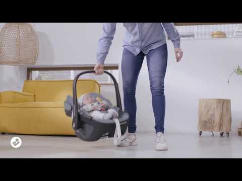 Maxi-Cosi Pebble 360 - Jak usadzić i zapiąć dziecko w foteliku