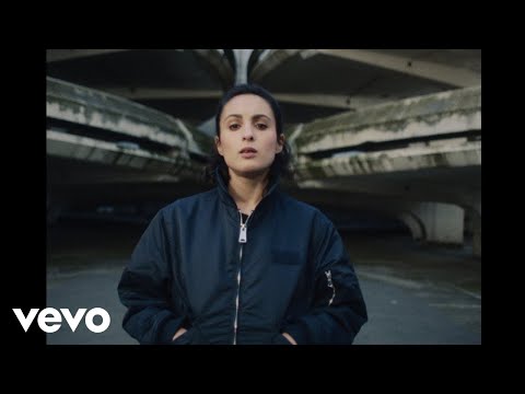 Barbara Pravi - Lève-toi (Clip officiel) ft. Emel Mathlouthi
