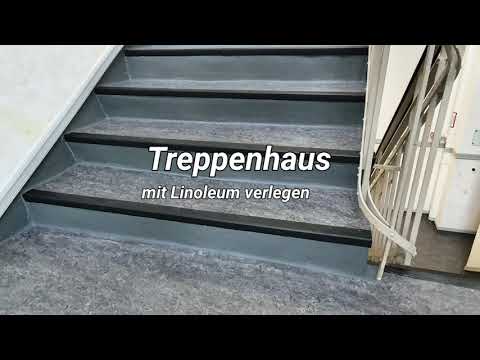 Treppenhaus verlegen 🏢 in einem ehemaligen Fabrikgebäude in Berlin Prenzlauer Berg.