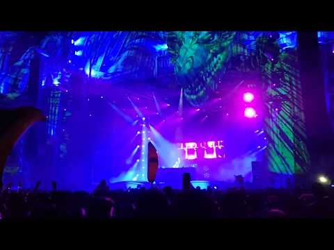 Sander van Doorn playing "ID" at Untold Festival 2017