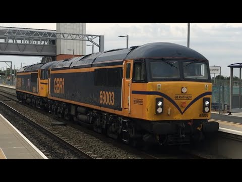 Harborough station class 66604 freightliner hope 2 light engines class 69 69003 69001 GBRFS 15/8/22