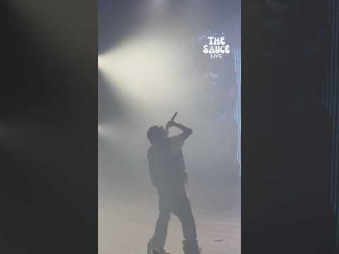 Low-Red e Glocky cantano insieme “Landing” per la prima volta in live🤯