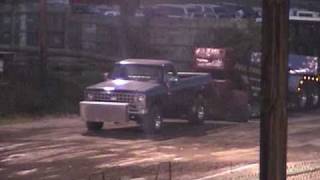 preview picture of video 'Huntingdon 2009 Truck Pull'