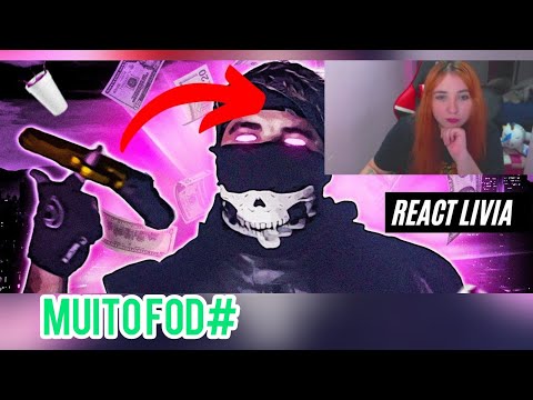 THE LIVIA reagindo a música do piuzinho/TORETTO