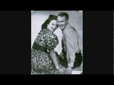 Lulu Belle and Scotty - Remember Me (When The Candlelights Are Gleaming) - (ORIGINAL) - (1940).