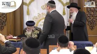 נדיר: הרב יעקב זכריה זצ"ל מספר על הקשר עם מנהיג הדור מרן הרב יצחק יוסף שליט"א (מורשת מרן) - התמונה מוצגת ישירות מתוך אתר האינטרנט יוטיוב. זכויות היוצרים בתמונה שייכות ליוצרה. קישור קרדיט למקור התוכן נמצא בתוך דף הסרטון