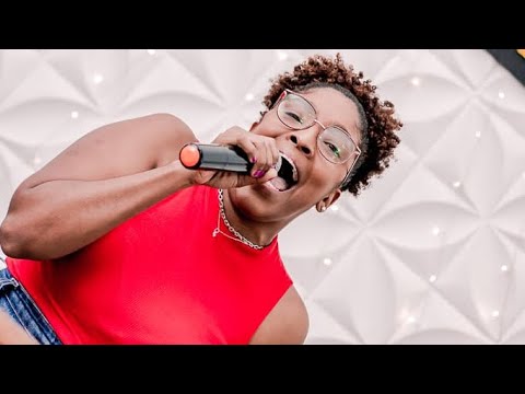 ESQUEÇA TUDO 😭 ELA EMOCIONOU DEMAIS CANTANDO ESTE LOUVOR 🔥 - Stephanie Faustino