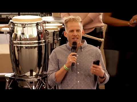 Pastor Adam Tyson | 12 minut | Kanye West | Sunday Service | Jesus Is King | CZ TITULKY