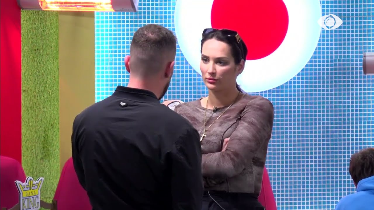 “Pse s’ja jep mundësinë…”/ Erjola i shkon për Liamin, Romeo: Unë sa herë flas me ta lidh duart pas