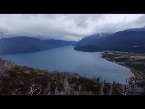 Lo que te dicen de los días grises es mentira LAGO PUELO #nublado #trekking #otoño 2025 #argentina 