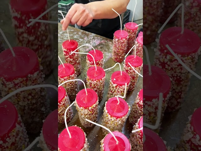 Vídeo relacionado con Las Velas de Mariano Velón de Oración Artesanal, 14 cm x 5,5 cm, para Rituales y Protección (San Miguel Arcángel)